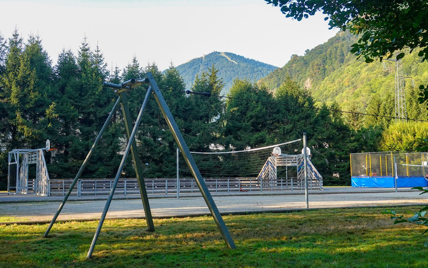 Terrain de sports au camping
